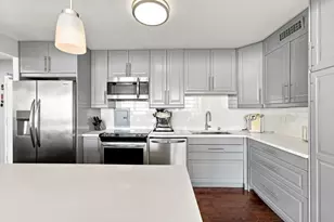 6301 N Sheridan Rd, Chicago, IL 60660 - Photo 20
