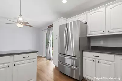 1011 Washington Avenue, Wauconda, IL 60084 - Photo 12