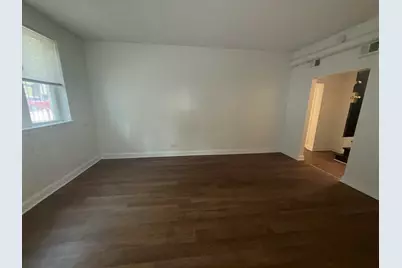 2000 W Jarvis Avenue #G, Chicago, IL 60645 - Photo 4