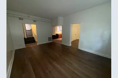 2000 W Jarvis Avenue #G, Chicago, IL 60645 - Photo 2