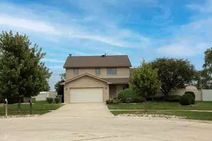 16101 Rosebud Pl, Orland Hills, IL 60487 - Photo 2