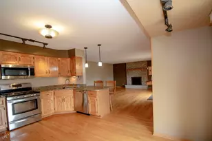 16101 Rosebud Pl, Orland Hills, IL 60487 - Photo 8