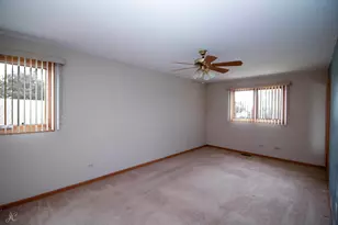 16101 Rosebud Pl, Orland Hills, IL 60487 - Photo 14