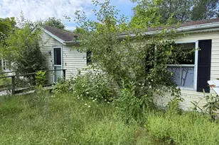 125 S Bower Rd, Beaverville, IL 60912 - Photo 1