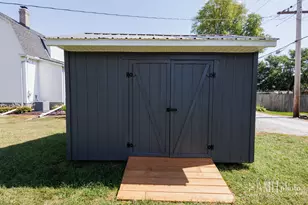 327 E Indiana St, Momence, IL 60954 - Photo 6