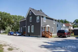 327 E Indiana St, Momence, IL 60954 - Photo 2