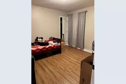3650 W 68th Street, Chicago, IL 60629 - Photo 4