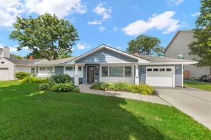 703 Wakeman Ave, Wheaton, IL 60187 - Photo 1