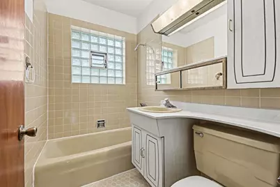 550 S Oakland Avenue, Villa Park, IL 60181 - Photo 14