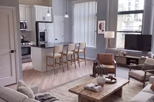 818 N Dearborn St, Chicago, IL 60610 - Photo 2