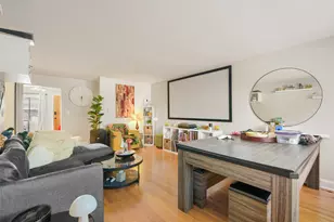 7133 N Damen Ave, Chicago, IL 60645 - Photo 4