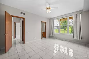 327 Gazebo Ln, Lombard, IL 60148 - Photo 14