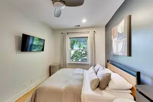 3557 N Hamilton Ave, Chicago, IL 60618 - Photo 12