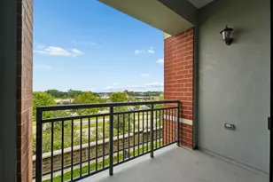 450 Village Center Dr, Burr Ridge, IL 60527 - Photo 4