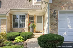 194 Red Top Dr, Libertyville, IL 60048 - Photo 2