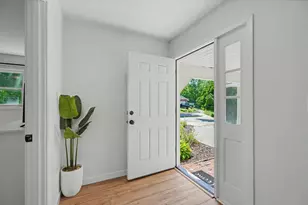 908 Hillside Ct, Monticello, IL 61856 - Photo 6