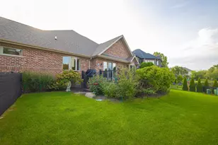 700 Reserve Ln, Joliet, IL 60431 - Photo 2