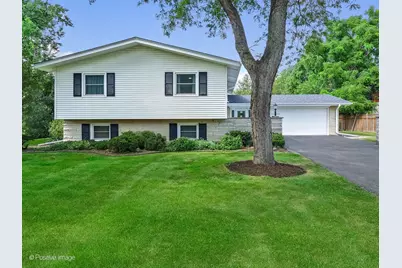 924 Plainfield Road, Downers Grove, IL 60516 - Photo 2