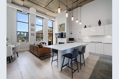 758 N Larrabee Street #523, Chicago, IL 60654 - Photo 2