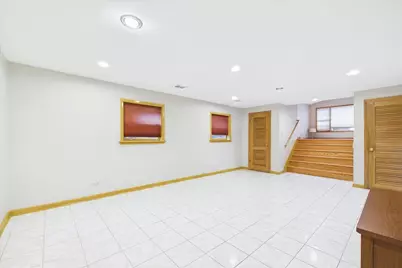 5007 Golf Road, Skokie, IL 60077 - Photo 14