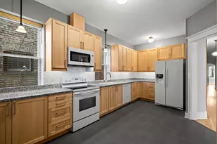 1335 W Thorndale Ave, Chicago, IL 60660 - Photo 12