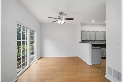 611 Lakeridge Court #611, Naperville, IL 60563 - Photo 6