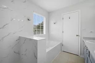 611 Lakeridge Ct, Naperville, IL 60563 - Photo 14