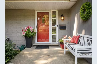 [Address not provided], Downers Grove, IL 60515 - Photo 2