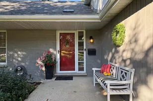 3820 Saratoga Ave, Downers Grove, IL 60515 - Photo 2