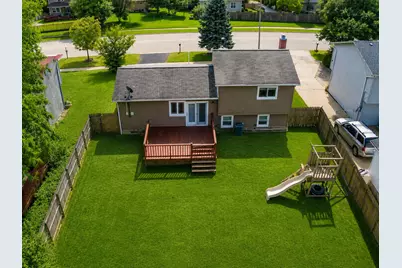 206 E Briarcliff Road, Bolingbrook, IL 60440 - Photo 2