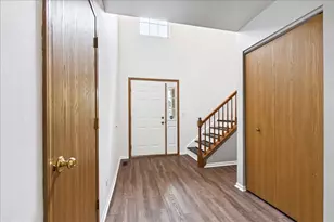 472 Heather Ct, Lindenhurst, IL 60046 - Photo 22