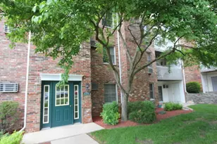 4316 W Shamrock Ln, McHenry, IL 60050 - Photo 1