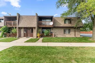 9147 S Roberts Rd, Hickory Hills, IL 60457 - Photo 1