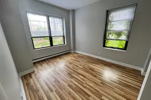 732 W Bittersweet Pl, Chicago, IL 60613 - Photo 12