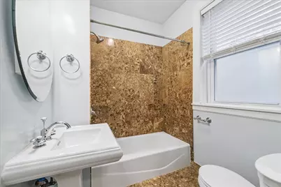 2241.5 N Lincoln Avenue #2E, Chicago, IL 60614 - Photo 8