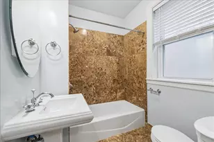2241 5 N Lincoln Ave, Chicago, IL 60614 - Photo 8