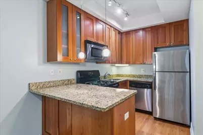 2241.5 N Lincoln Avenue #2E, Chicago, IL 60614 - Photo 4