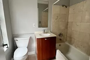 732 W Bittersweet Pl, Chicago, IL 60613 - Photo 16