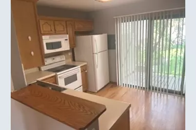 203 N Waters Edge Drive #202, Glendale Heights, IL 60139 - Photo 6