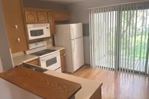203 N Waters Edge Dr, Glendale Heights, IL 60139 - Photo 6