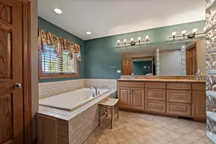 12991 Mayfair Dr, Lemont, IL 60439 - Photo 24