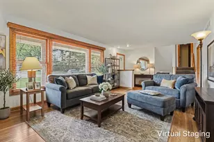 10S287 Alma Ln, Naperville, IL 60564 - Photo 4