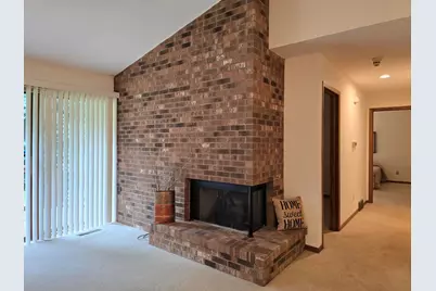 2264 Churchview Drive #3, Rockford, IL 61107 - Photo 4