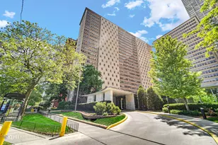 3950 N Lake Shore Dr, Chicago, IL 60613 - Photo 28