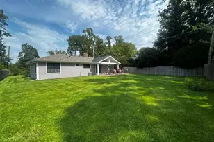525 W Deerpath Rd, Lake Forest, IL 60045 - Photo 16