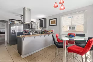 8201 S Komensky Ave, Chicago, IL 60652 - Photo 10