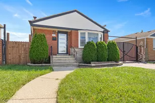 8201 S Komensky Ave, Chicago, IL 60652 - Photo 2
