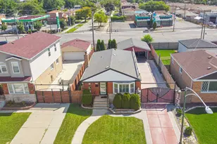 8201 S Komensky Ave, Chicago, IL 60652 - Photo 4