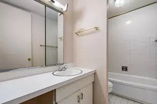 1960 N Lincoln Park W, Chicago, IL 60614 - Photo 22