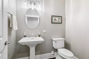 408 N 1st St, Geneva, IL 60134 - Photo 24